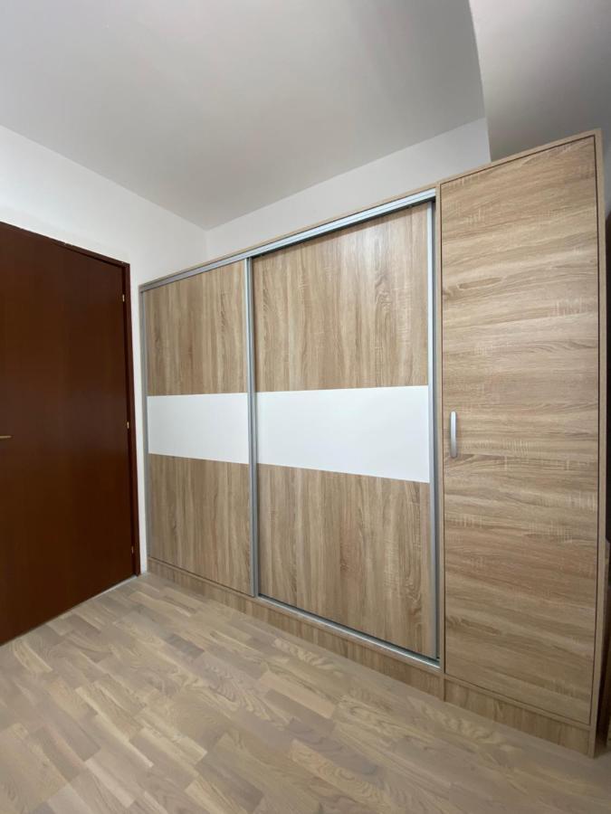 Simonovski'S Apartments Skopje Bagian luar foto